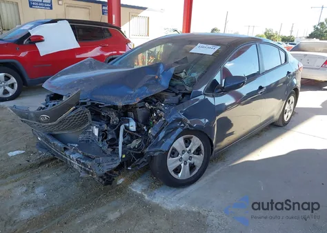 2016 Kia Forte Lx z USA, uszkodzony, nr VIN KNAFK4A62G5563477